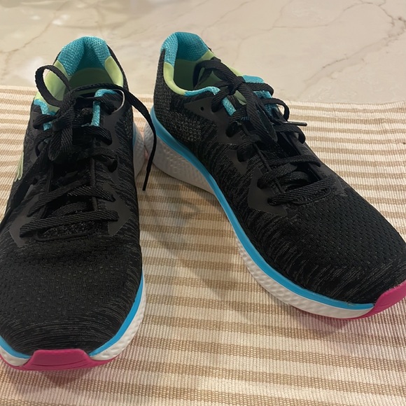 NEW SKETCHERS AIR COOLED MEMORY FOAM RUNNERS - Picture 7 of 9